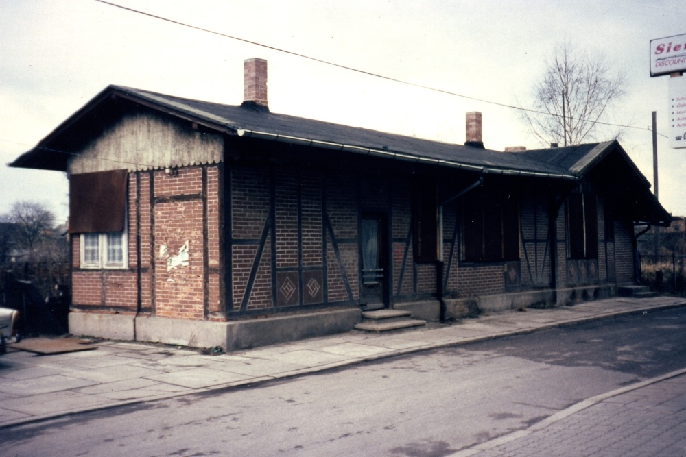 Empfangsgebude Oschersleben, 1995