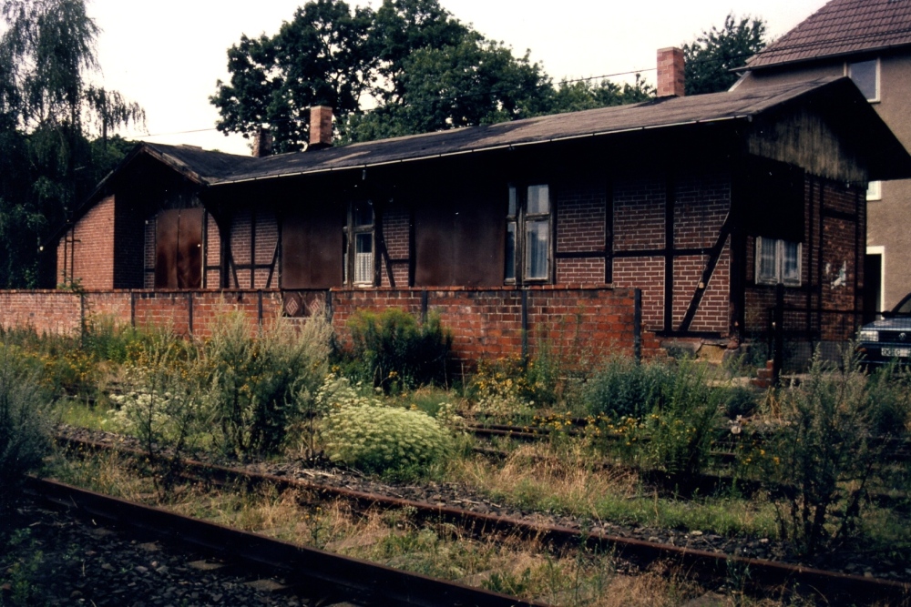 Empfangsgebäude Oschersleben, 1996